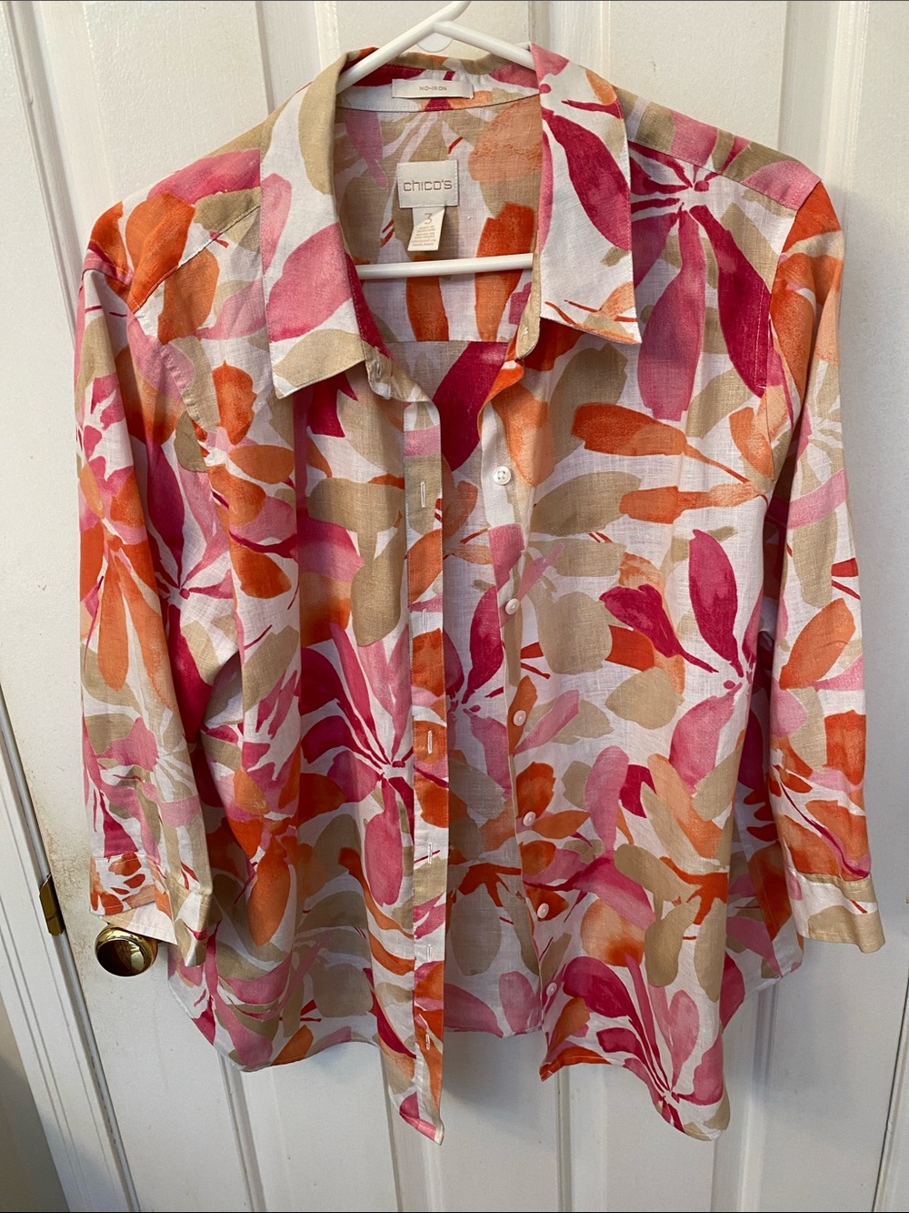 Chico's Pink, Orange & Tan Floral Button-Front Shirt